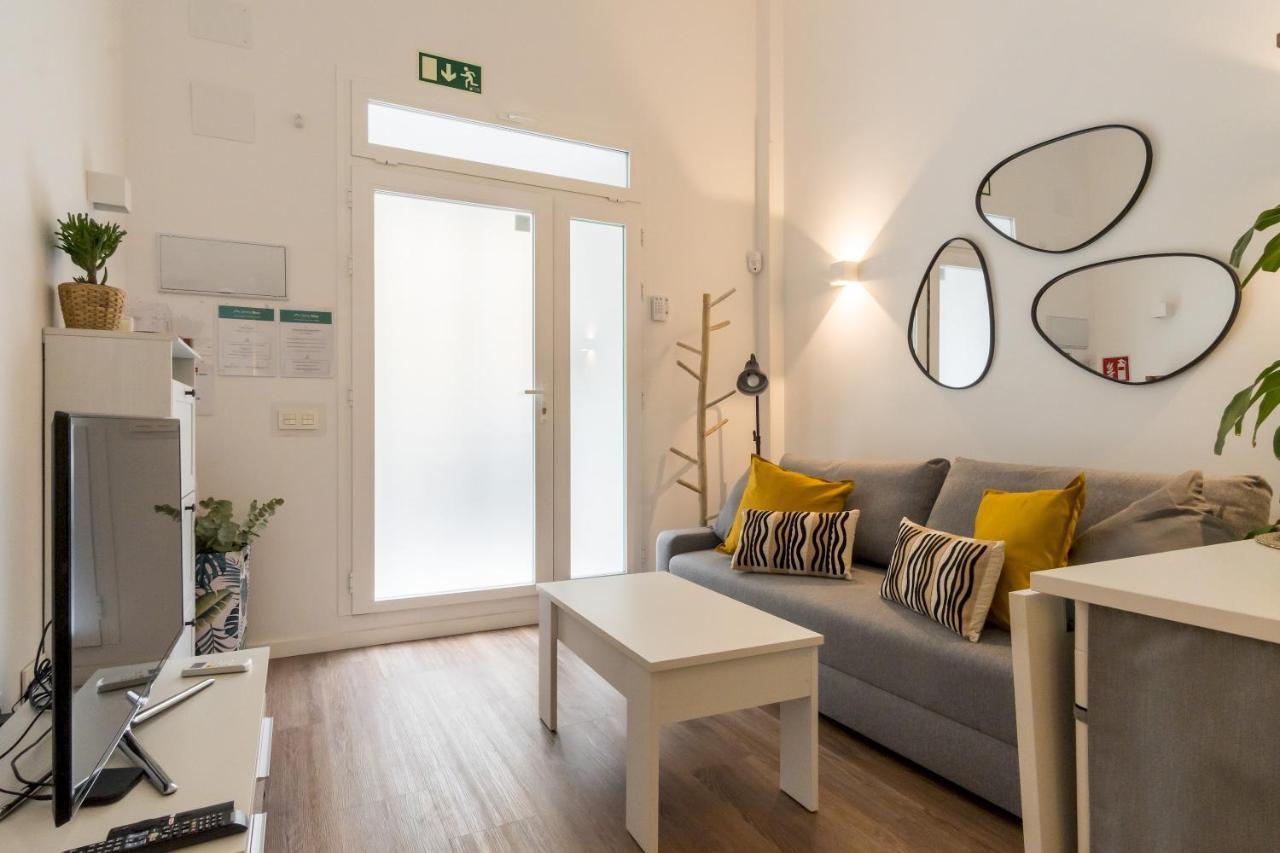 Modern And Cozy- 1 Bedroom 1 Bathroom -Lavapies مدريد المظهر الخارجي الصورة